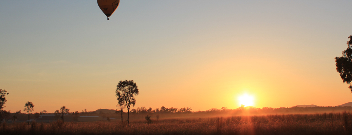 Hot-Air-Balloon-Scenic-Flight-and-transfers-Cairns-luxury-rides